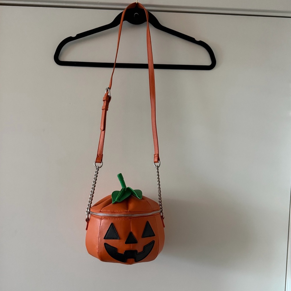 Fine By Me | Halloween Jack O’Lantern | 3D Purse - Picture 7 of 7